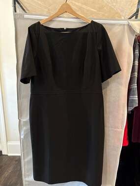 Ann Taylor Square Neck Sheath Dress in Seasonless Stretch Black Size 16